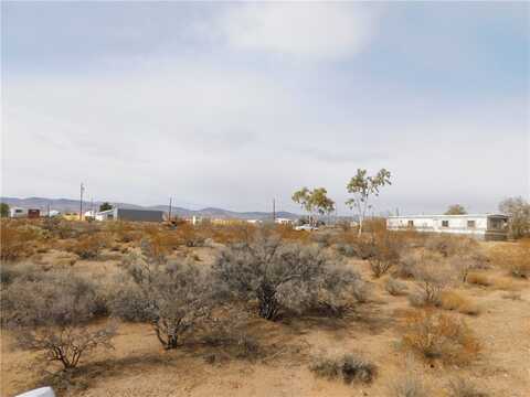 N Hoover Road lot: 4A, Golden Valley, AZ 86413