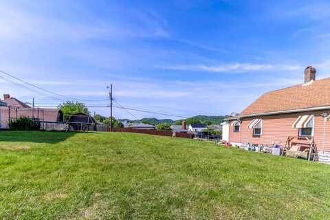 0000 Ruby St., Moundsville, WV 26041