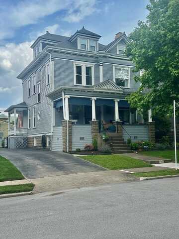 14 Maple Avenue, Wheeling, WV 26003