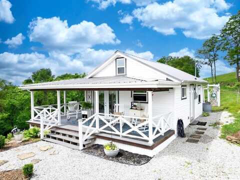 1419 Limestone Ridge, New Martinsville, WV 26155