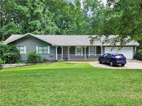 195 Lakeside Drive, Ellenwood, GA 30294