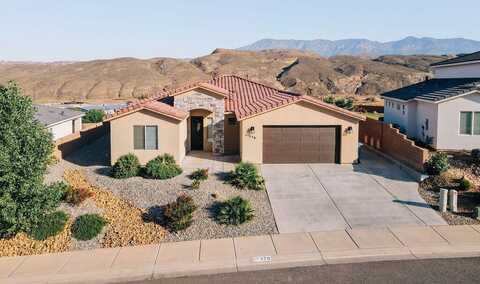 579 N Staci DR, Hurricane, UT 84737