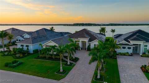 18917 WildBlue Boulevard, Fort Myers, FL 33913
