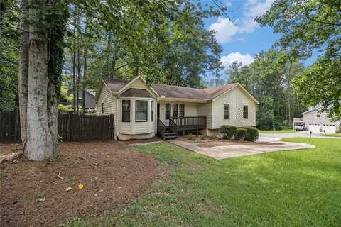 647 Sunshine Trace NW, Acworth, GA 30102