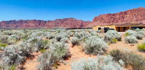 727 W Takala Way, Ivins, UT 84738