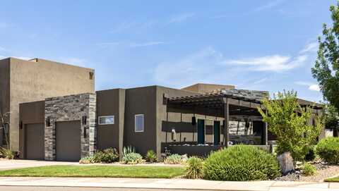 3221 S Retreat DR, Hurricane, UT 84737