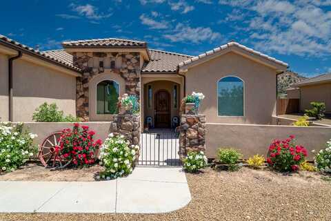 814 High Ground DR, Dammeron Valley, UT 84783