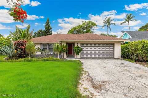 4384 Parrot Avenue, Naples, FL 34104
