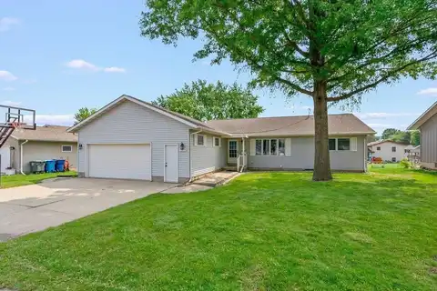 5829 Blue Sage Road, Waterloo, IA 50701