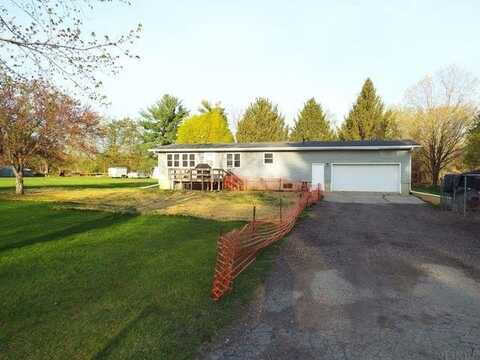 104 Buchanan Street, Volga, IA 52077