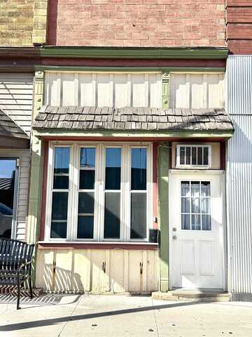 307 Main Street, LaPorte City, IA 50651