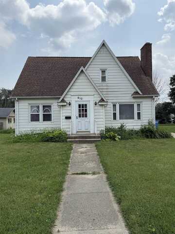 610 E 4th Street, Wellsburg, IA 50680