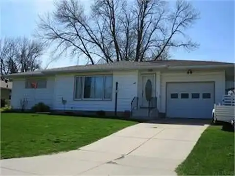 211 Desoto Avenue, Waterloo, IA 50701