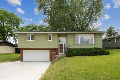 122 Park Lane, Waterloo, IA 50702