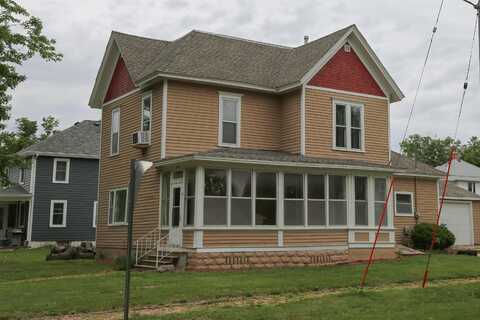 302 Woodbridge Street, Nashua, IA 50658