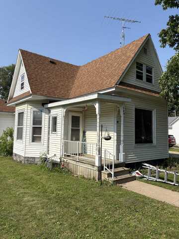309 E Poisal Street, Clarksville, IA 50619