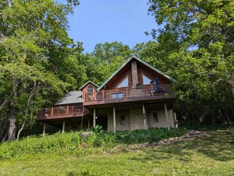 2112 St Hwy 9 Highway, Decorah, IA 52101