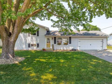 324 Division Street, Dike, IA 50624