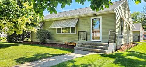 927 SW 1st Street, Waverly, IA 50677