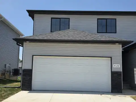 4124 Omaha Avenue, Waterloo, IA 50702