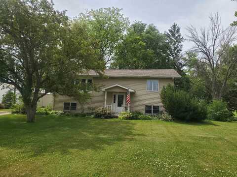 29498 215th Street, Reinbeck, IA 50669