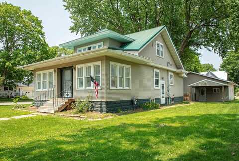 220 W Greene Street, Clarksville, IA 50619