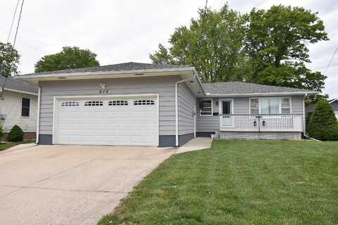 515 7th Ave. N.E., Independence, IA 50644