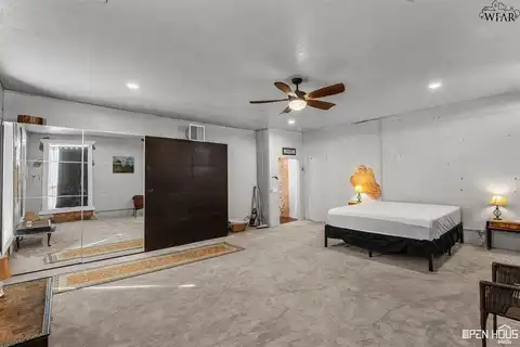 101 N WAGGONER STREET, Electra, TX 76360