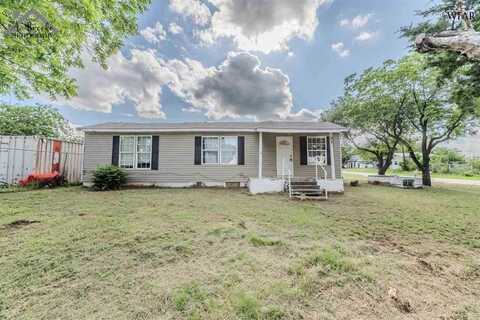915 N HENRIETTA STREET, Henrietta, TX 76365