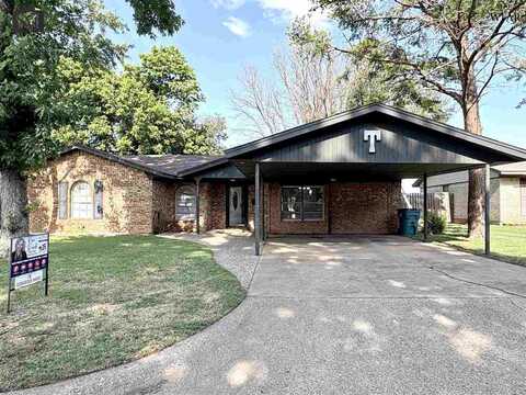725 GAYLE STREET, Burkburnett, TX 76354