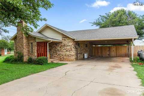 402 N PECAN, Holliday, TX 76366