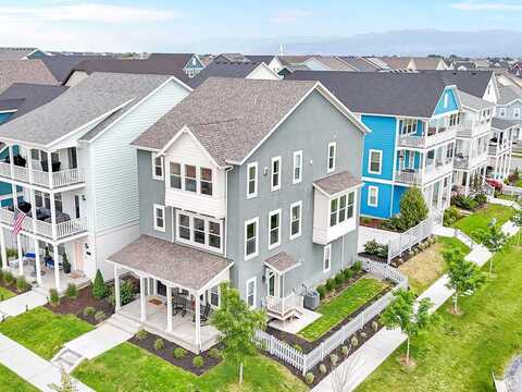 10777 S LAMOND W, South Jordan, UT 84009