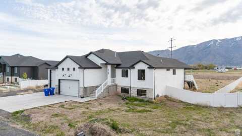 9568 N 5600 W, Elwood, UT 84337