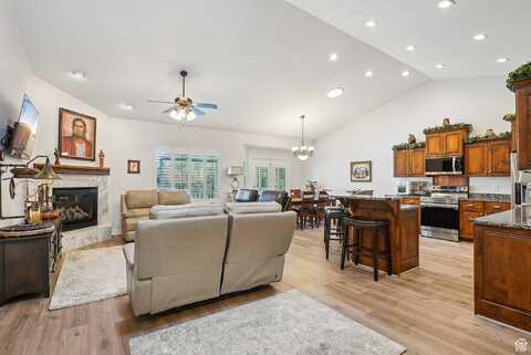 9451 S PEACEFUL VIEW, South Jordan, UT 84095