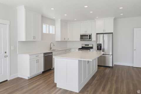 1923 W 1340 N, Clinton, UT 84015