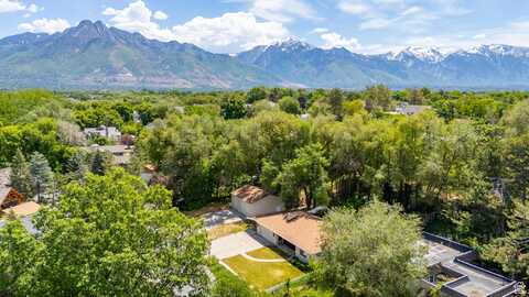 700 E SPRUCE GLEN S, Murray, UT 84107