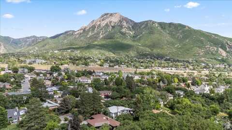 4560 S WALLACE, Holladay, UT 84117