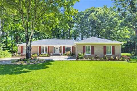 400 LITTLE JOHN Drive NW, Lilburn, GA 30047
