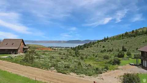 1072 S MOUNTAIN, Garden City, UT 84028