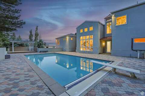 2093 S LAKELINE, Salt Lake City, UT 84109