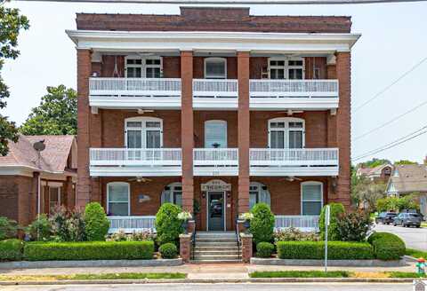 233 N 6th Unit 203, Paducah, KY 42001