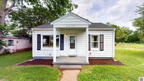 2608 Fairmont Street, Paducah, KY 42003