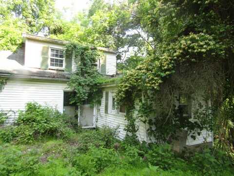 9431 Glendale Rd, Penn Hills, PA 15235