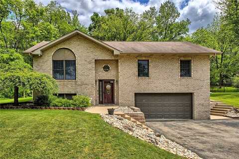 2136 Whites Hill Rd, Hempfield Twp - WML, PA 15601