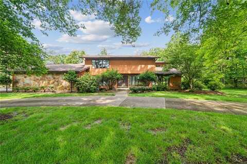 436 Lakewood Road, Hempfield Twp - WML, PA 15601