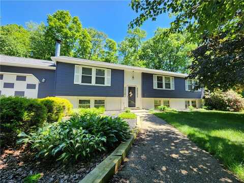 911 Aztec Trl, Coolspring, PA 16137