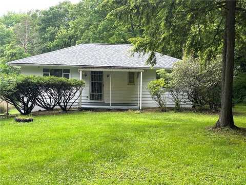 428 Muddy Creek Drive, Broad Top, PA 16057