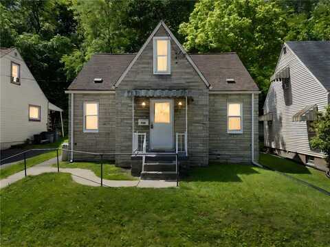 966 Hazel Ave, Harmony, PA 15003