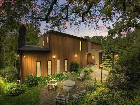 117 Scarborough Ln, Peters Township, PA 15317