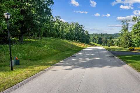 3036 Ravenwood Dr, Hempfield Twp - WML, PA 15601